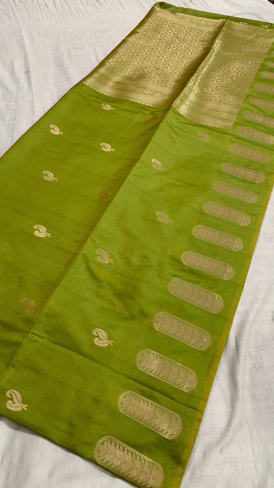 Peacock Silk Saree with Beautiful Viscose Zari Motif
