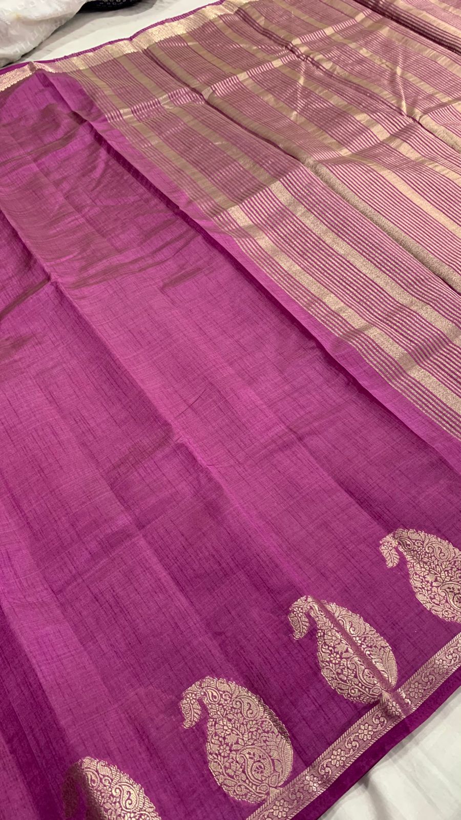 Premium Quality Raw Silk Saree in Mango Motif