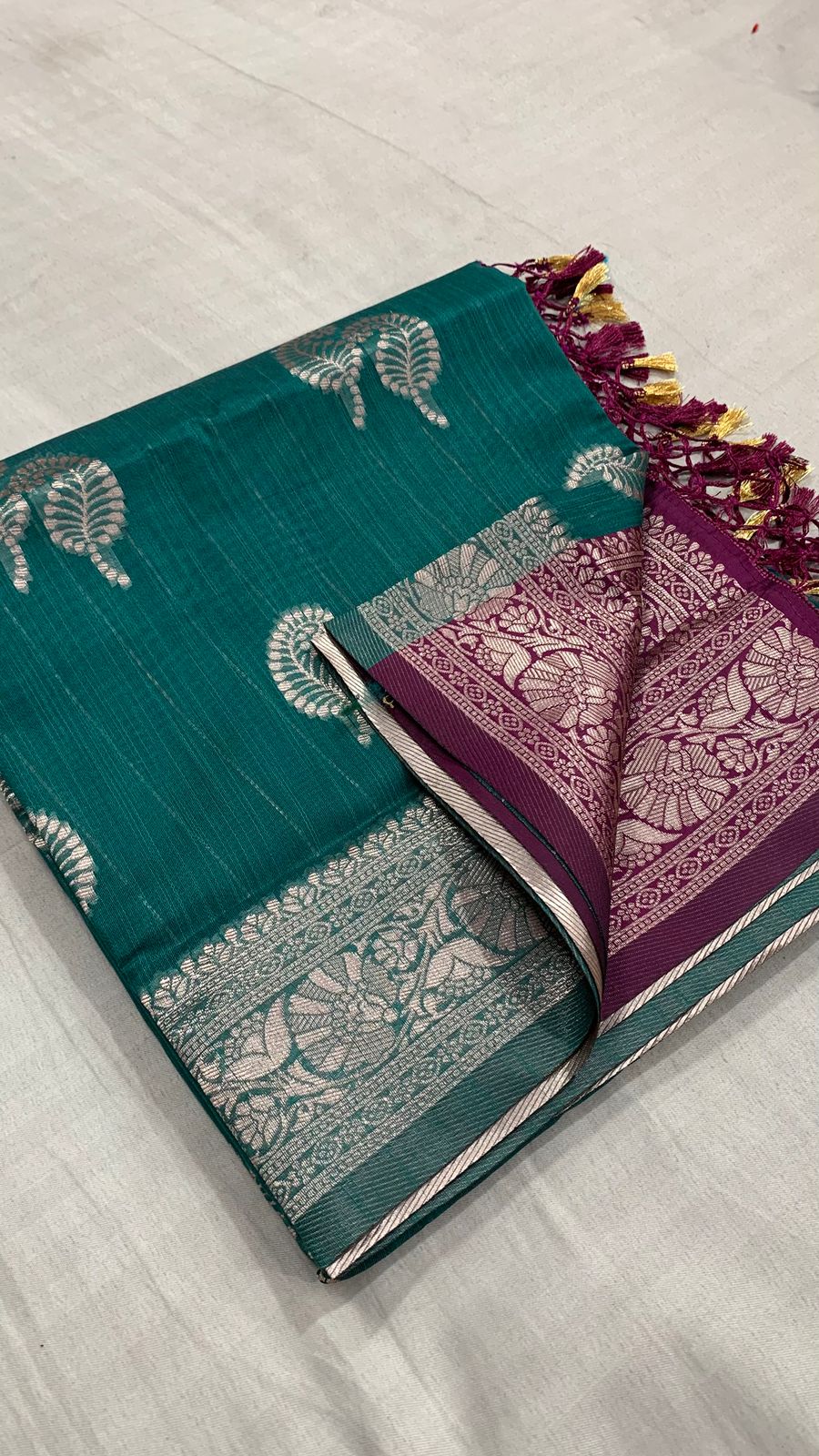 Weaving Linen Butta Saree