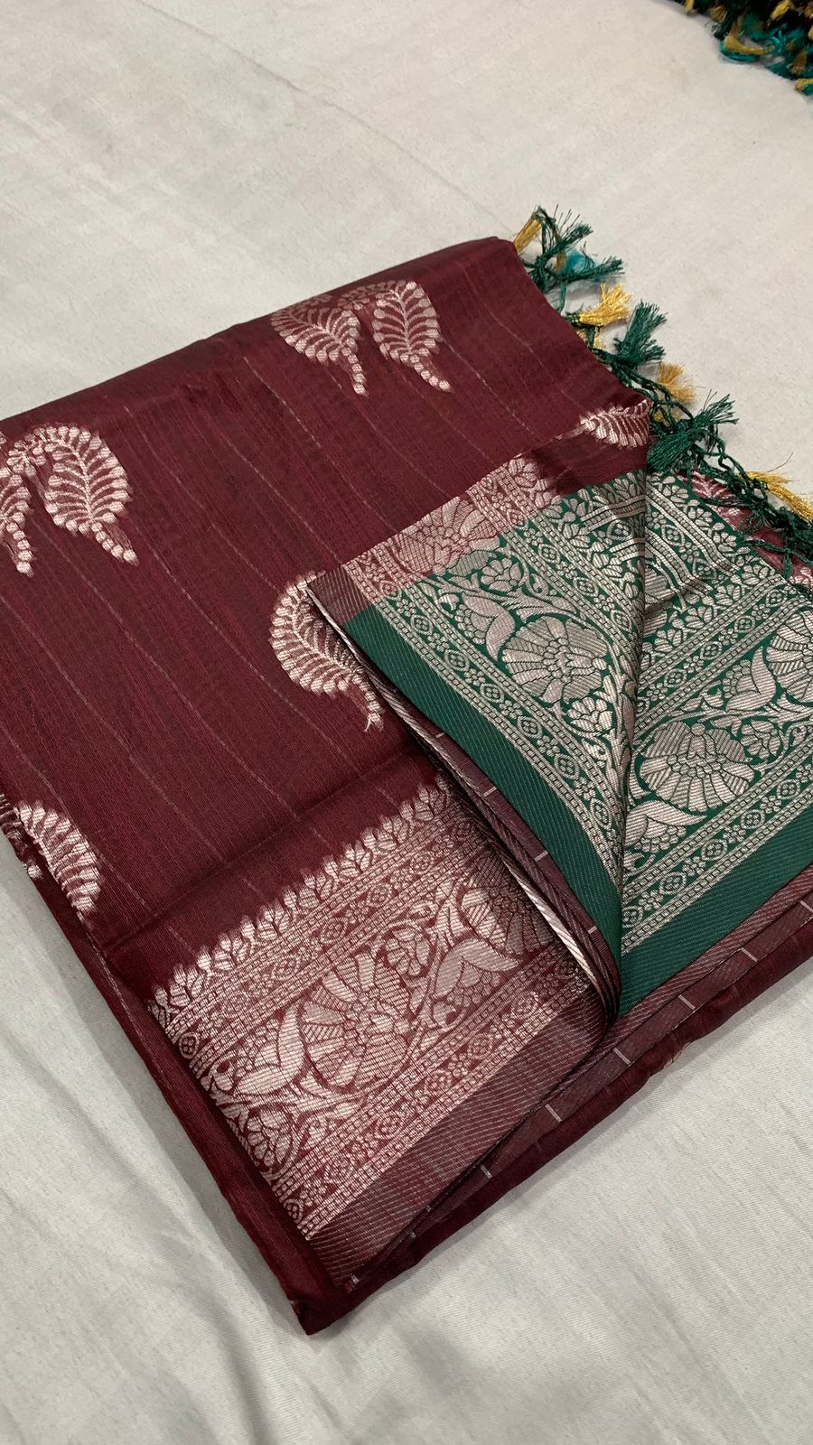 Weaving Linen Butta Saree