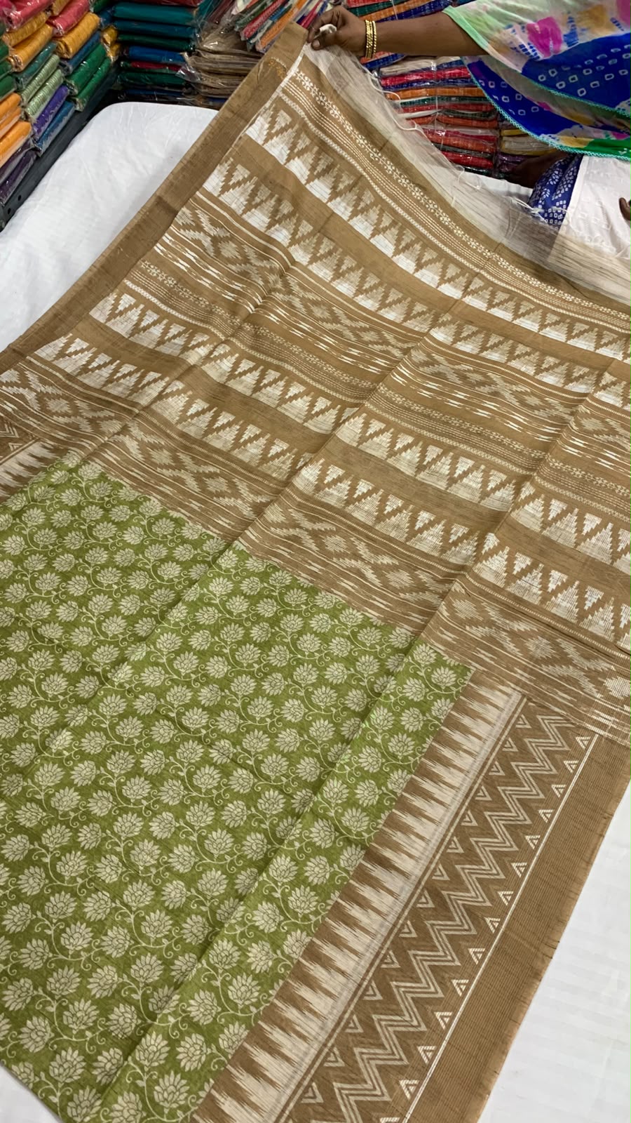 Soft Khicha Silk Saree in Block Print with Traditional Pallu Design