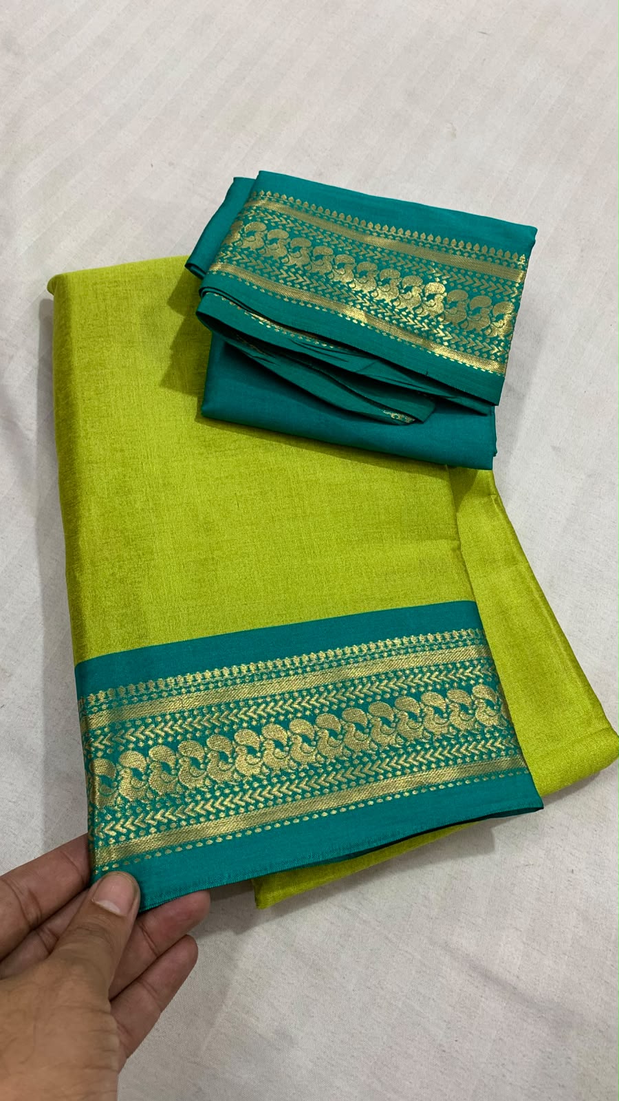 Kalyani Apurva Soft Silk Saree