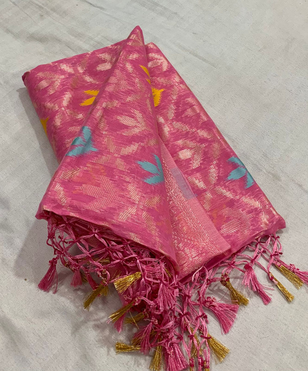Benarasi Linen Floral Thread Saree