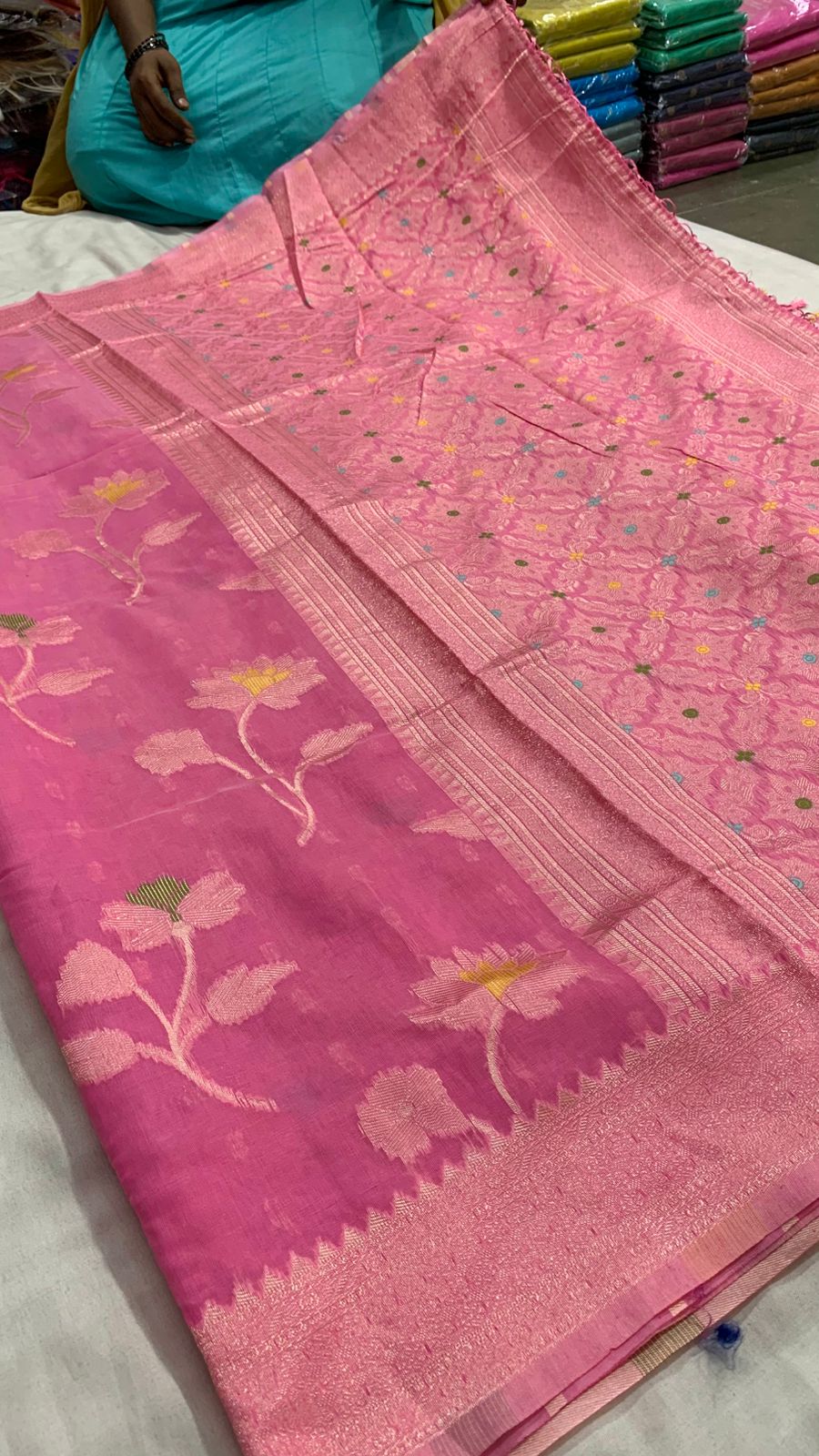 Benarasi Linen Floral Thread Saree