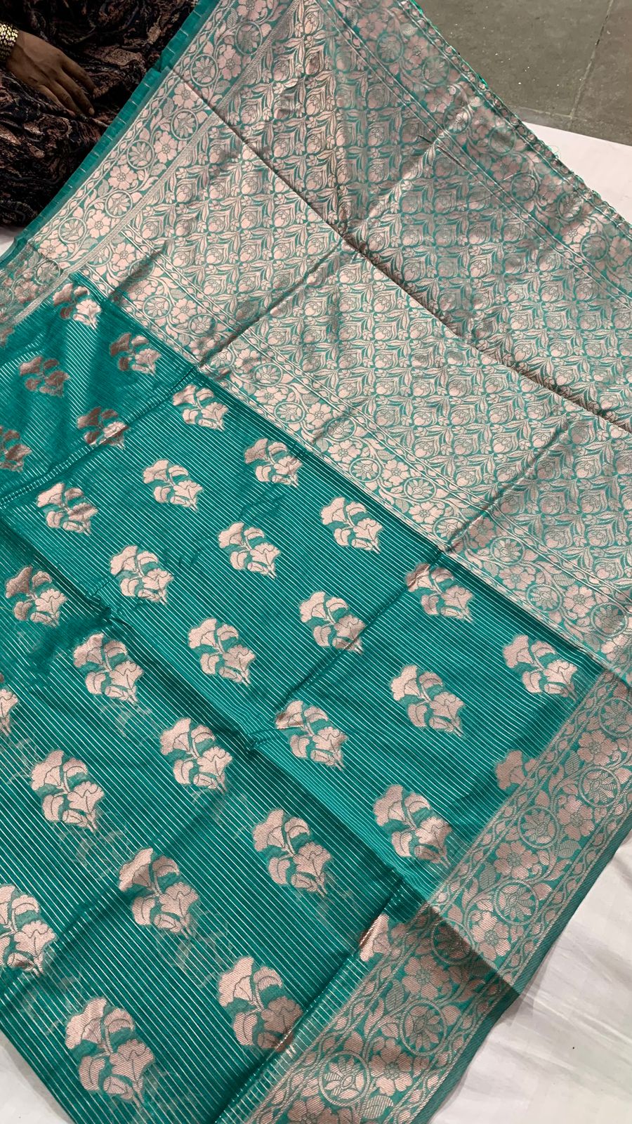 Kota Linen Thread Weave Saree