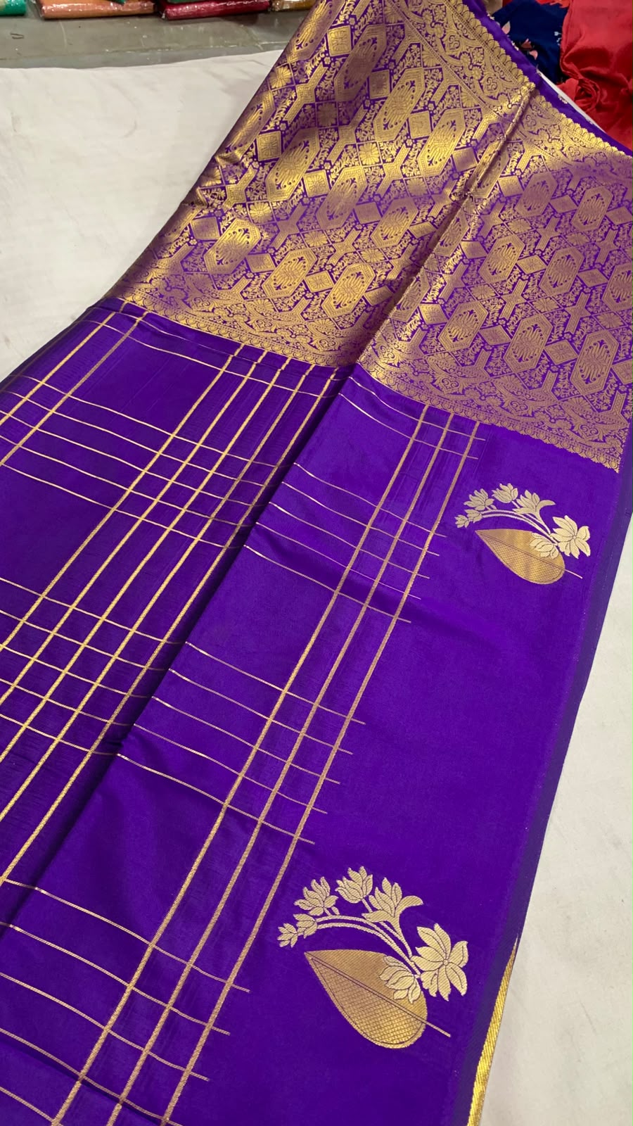 Dual Shade Gold Zari Silk Saree